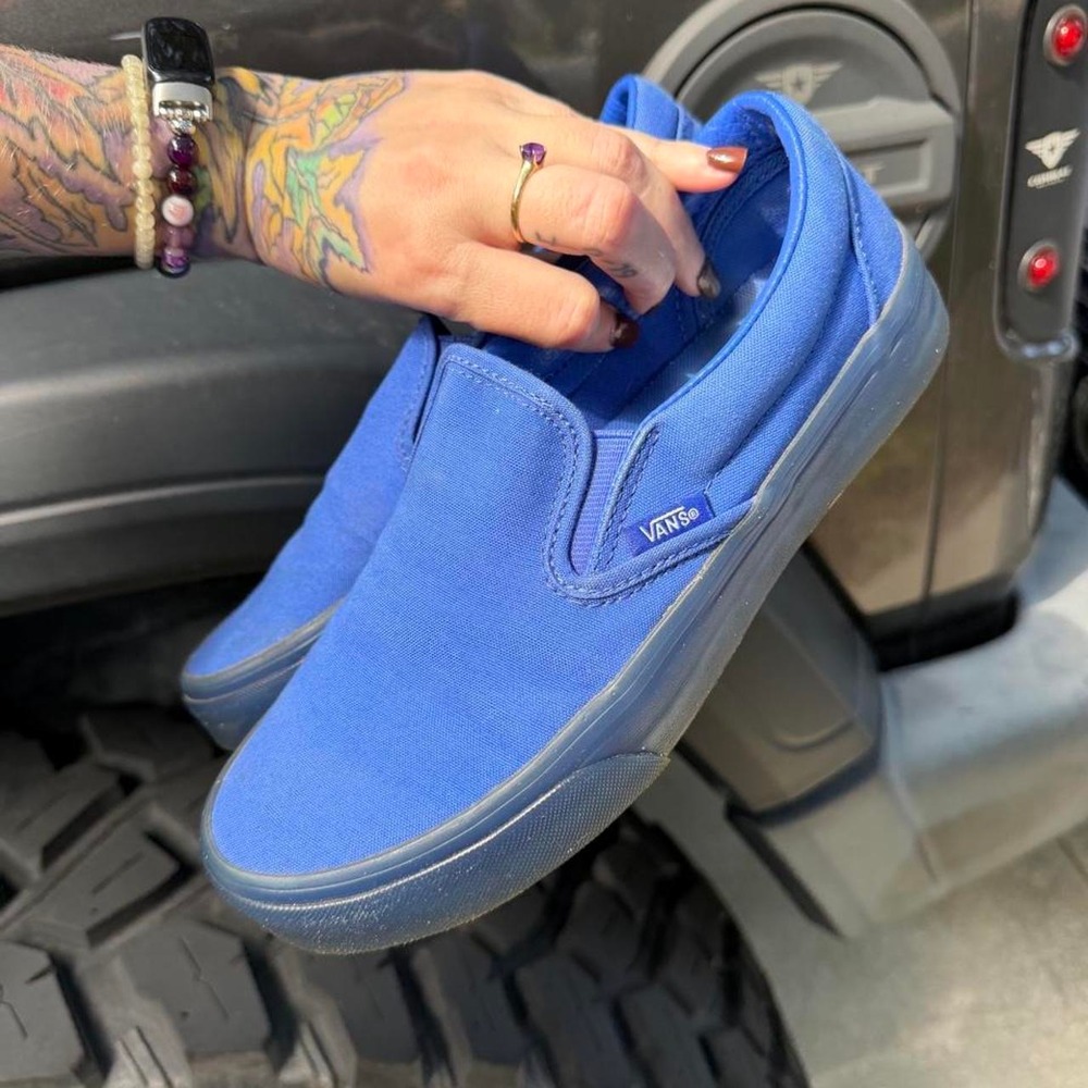 Vans Classic Slip-On Monochromatic Blue Canvas Skate Shoes Mens 6 Womens 7.5